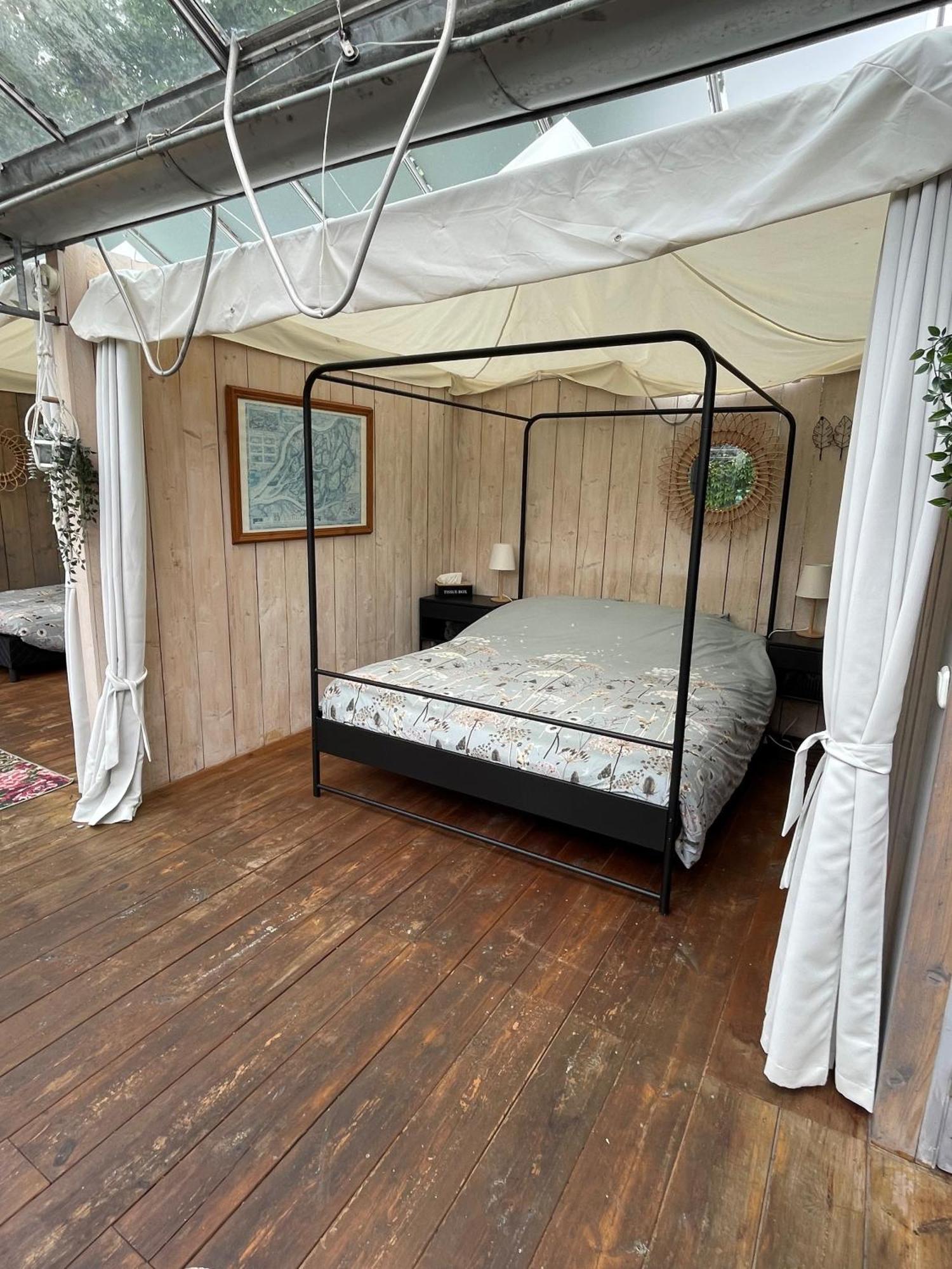 Holiday home Vrijstaande Glamping De Kas *